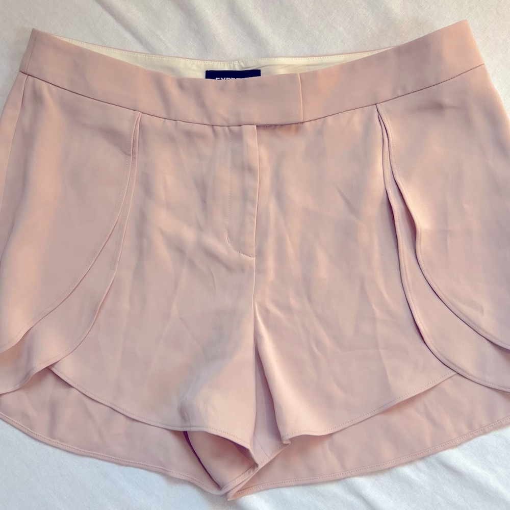 Express soft pink dressy shorts. Size 10